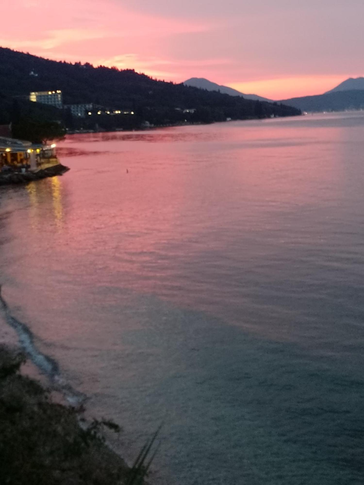 Viktor's House By The Sea Vakantiehuis