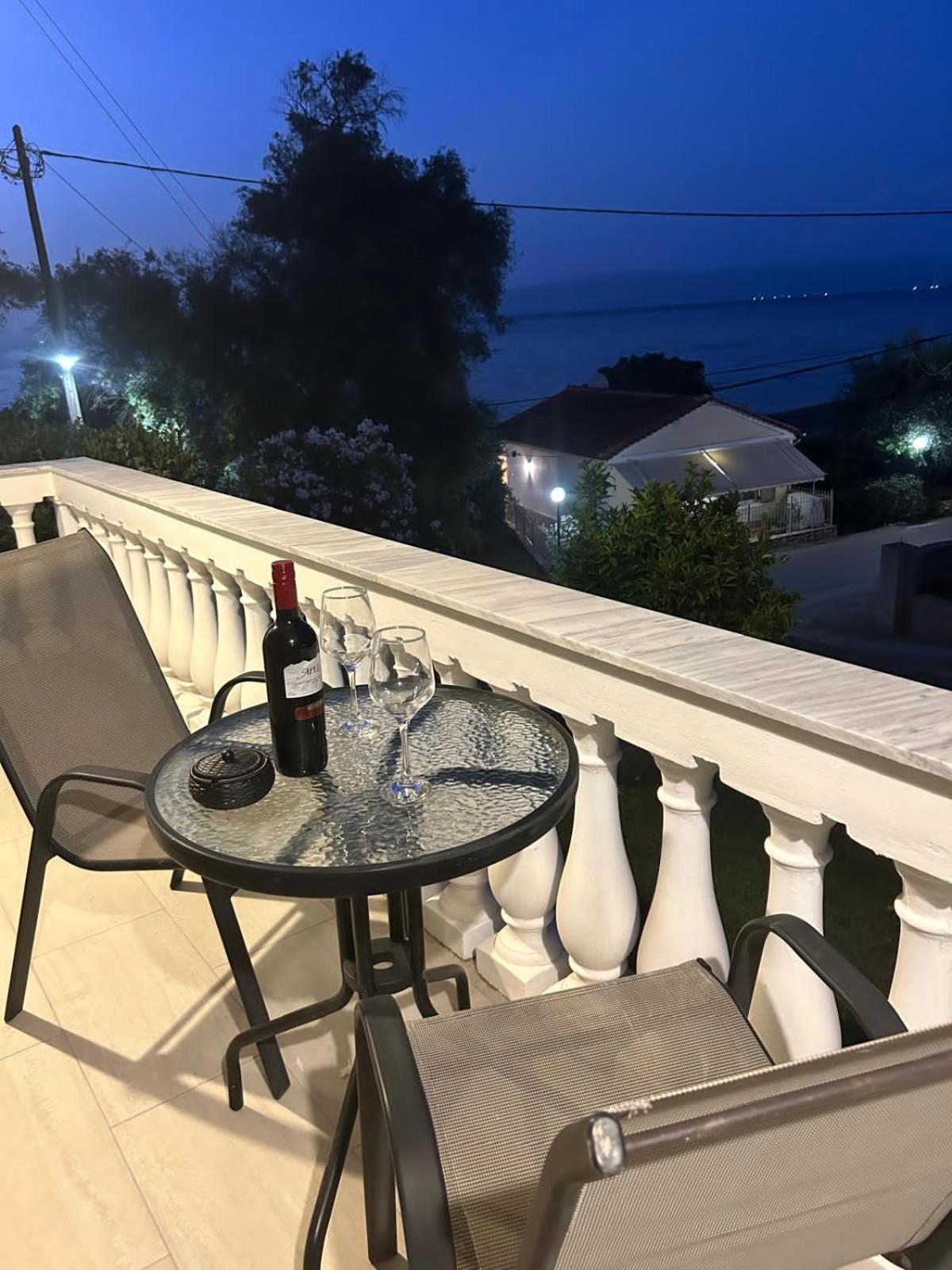 Vakantiehuis Viktor's House By The Sea Mpoukaris